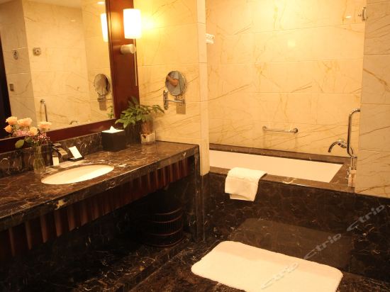 偉達(dá)雷迪森廣場酒店