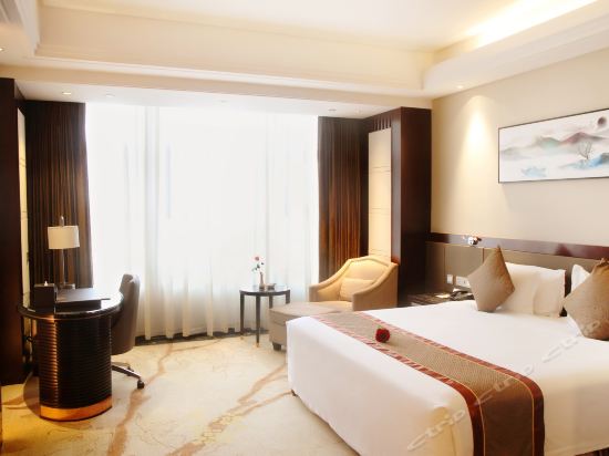 偉達(dá)雷迪森廣場酒店