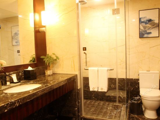 偉達(dá)雷迪森廣場酒店