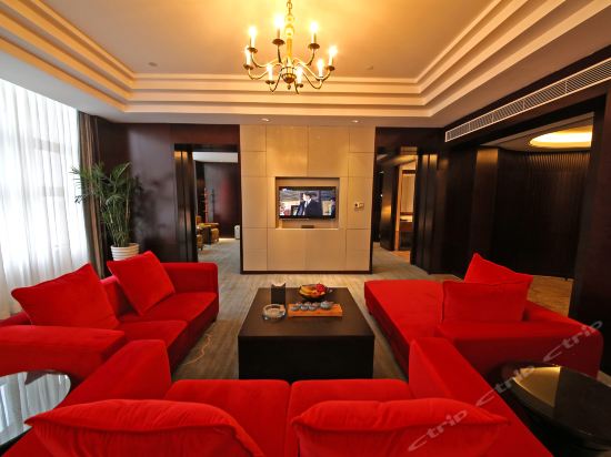 偉達(dá)雷迪森廣場酒店