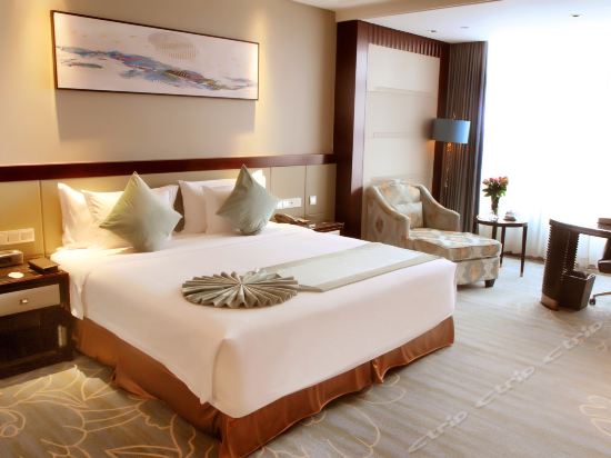 偉達(dá)雷迪森廣場酒店