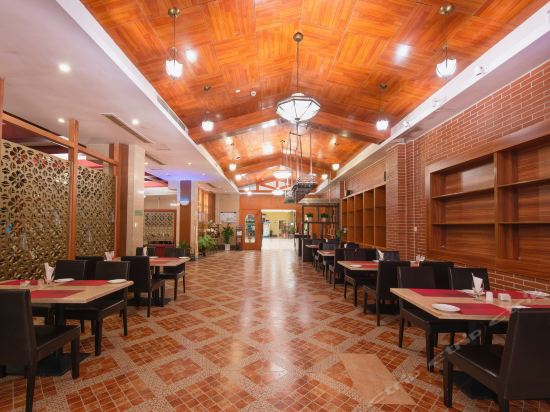 豪森假日花園大酒店