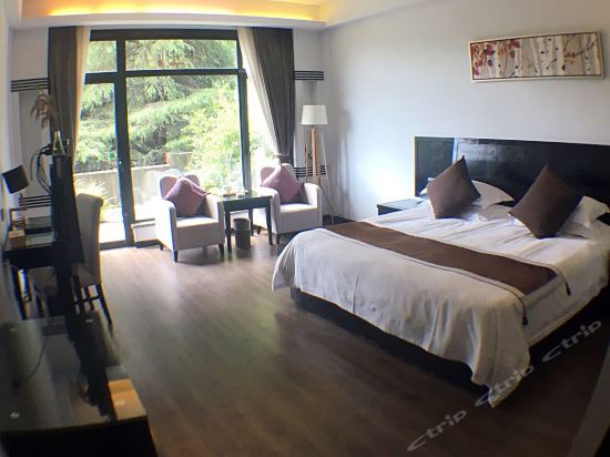 豪森假日花園大酒店