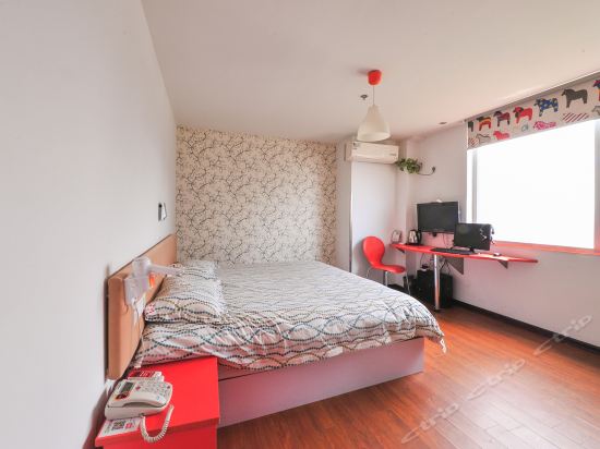 布丁酒店(金華人民廣場(chǎng)店)