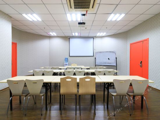 布丁酒店(金華人民廣場(chǎng)店)