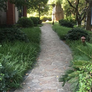 豪森假日花園大酒店