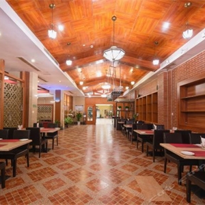 豪森假日花園大酒店