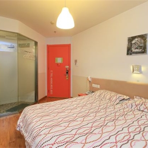 布丁酒店(金華人民廣場(chǎng)店)