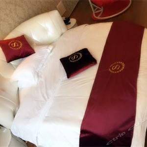 金華都市晶鉆精品公寓